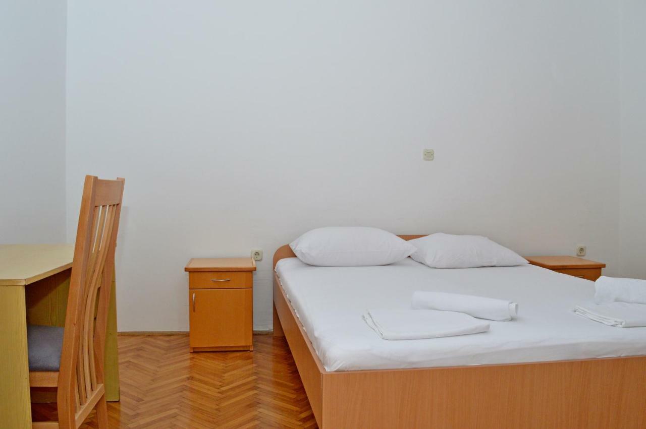 Apartments Macak Novalja Exterior photo